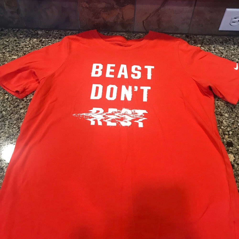 Boy’s Nike shirt